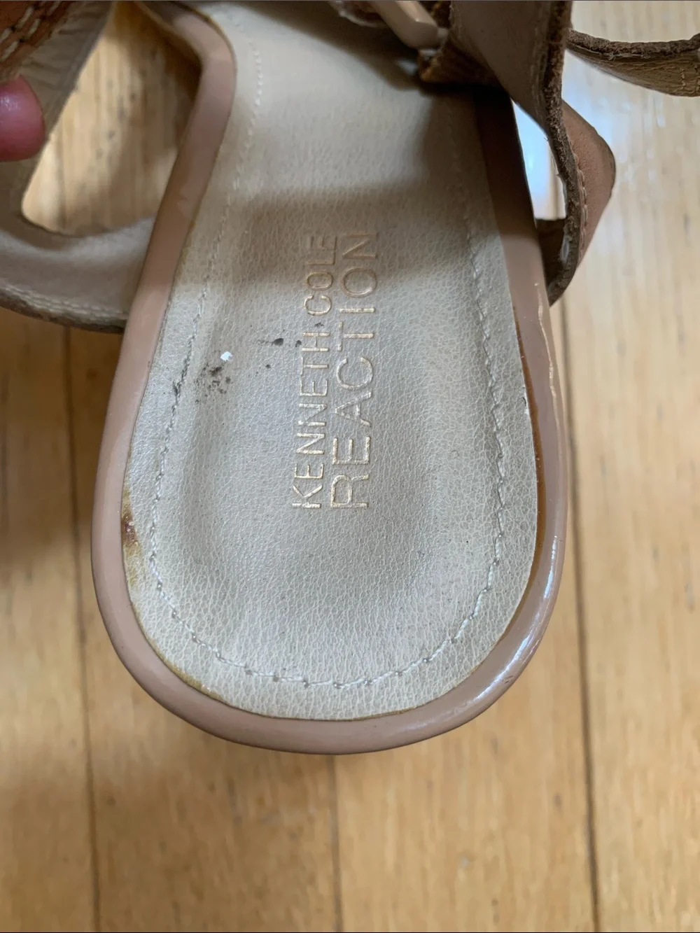 Kenneth Cole Reaction comfortable leather